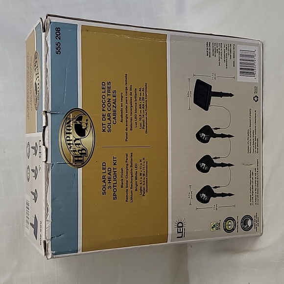 NEW in BOX Hampton Bay Solar LED 3-Head Solar Spotlight Kit - Picture 6 of 8